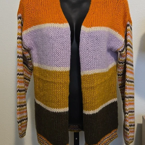 Hem & Thread Cardigan NWT - Picture 2 of 6